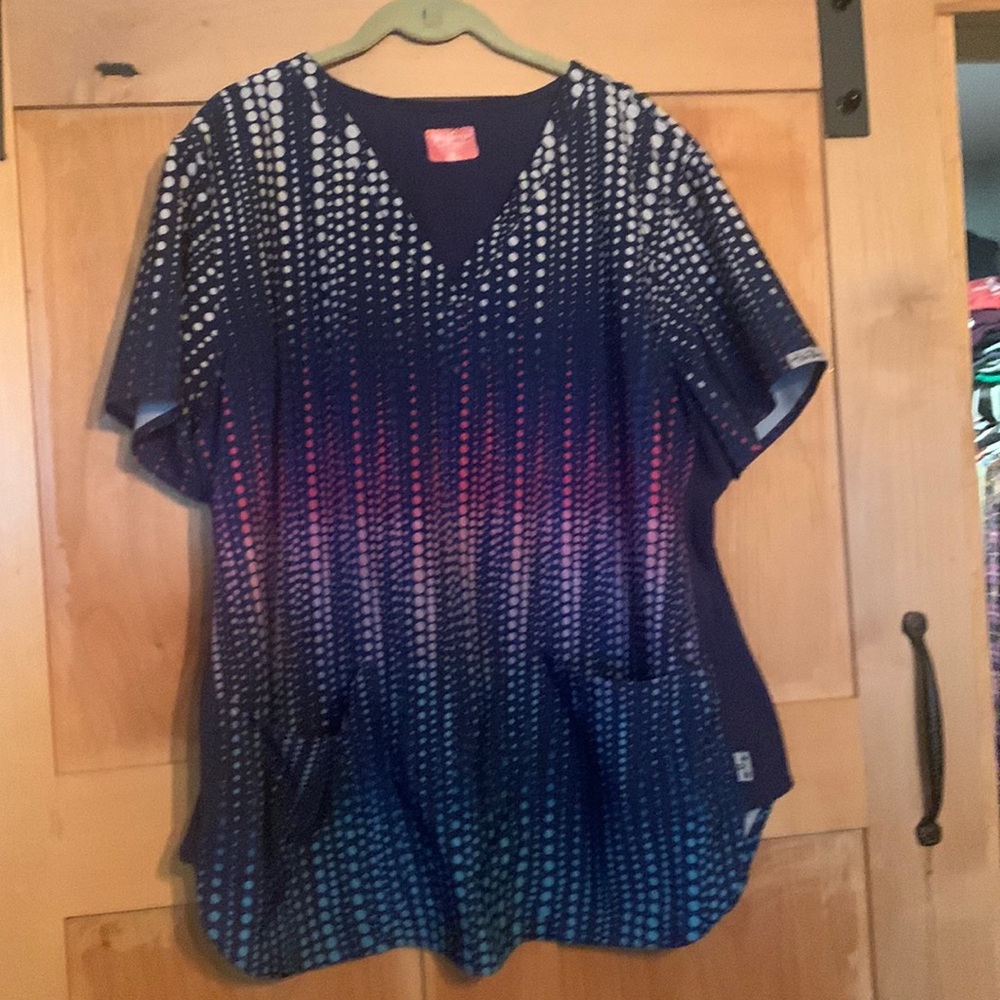 Scrub top